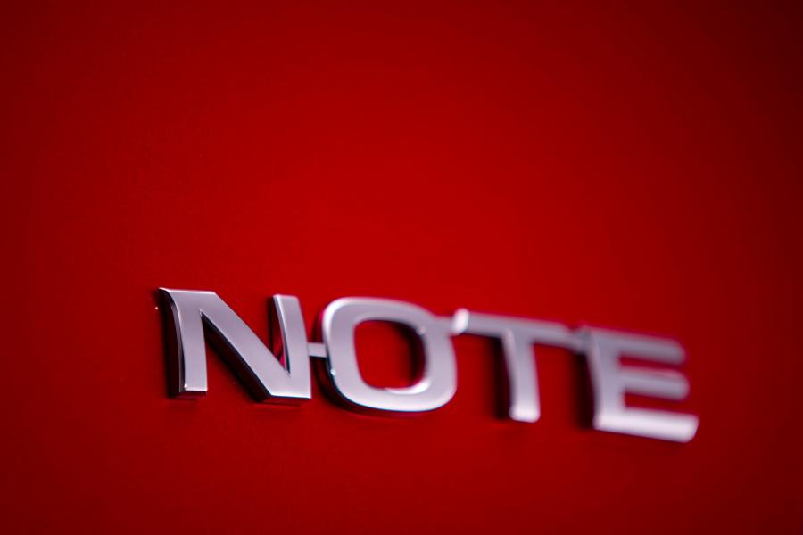  Nissan Note 2013 года  (UK) (фото 22 из 47)